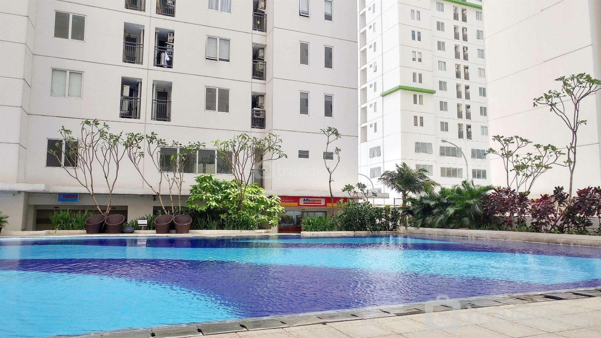 Modern 2br With View At Bassura By Travelio Apartment